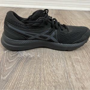 Black Asics sneakers womens 7